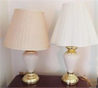 PAIR OF WHITE TABLE LAMPS