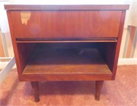 MID CENTURY MODERN NIGHT STAND AND TABLE LAMP