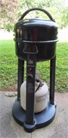 CHARBROIL GAS GRILL