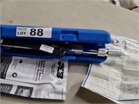 Torque wrench: calibrated