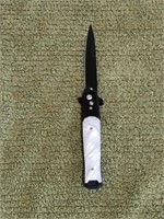 WHITE FAUX MOTHER OF PEARL SWITCHBLADE KNIFE W/