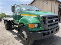 2010 FORD F-750 W/ 12' FIXED FLATBED