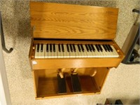 Antique Estey Portable Pump Organ;