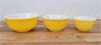 Vintage Pyrex Yellow Mixing Bowl Set