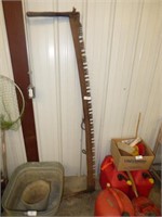 VINTAGE CROSS CUT SAW WITH HANDLES