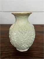 Unmarked Lenox bud vase