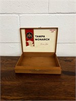 Vintage Tampa Monarch cigar box palmas grande