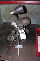 GRINDER WITH 1/3 HP MOTOR