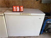 Whirlpool 42" Chest Freezer