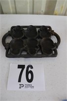 Cast Iron "Snowmen" Muffin Pan (Bldg 3)