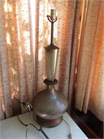 MID CENTURY MODERN LAMP