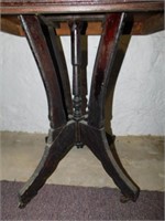 Vintage table/wood rollers