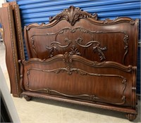 BEAUTIFUL CARVED KING SIZE BEDFRAME
