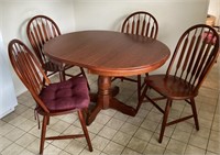 Pedestal kitchen table & 4 chairs