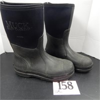 MEN'S RUBBER BOOTS BY MUCK SIZE 10-10.5