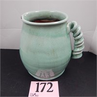 DISTRESSED POTTERY PITCHER 10 IN