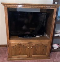 32in Seiki Flat Screen TV and Stand