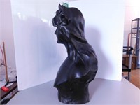 Buste de femme signé  en laiton aspect bronze