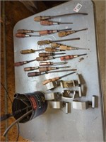 Collection of screwdrivers & bed clamps