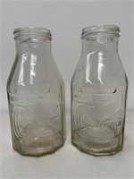 2 x CASTROL WAKEFIELD 1 Quart Oil Bottles