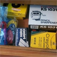 Vintage Crayola and other contents of drawer