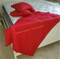 Red Knit Throw & 3 Pillows