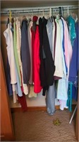 Contents of women's closet size M to XL