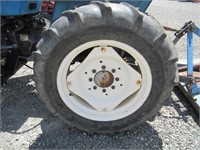 Mitsubishi D2650 Wheel Tractor with Loader
