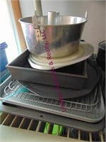 Group of misc pots, pans & sheet pans SEE PICS