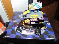 2 Action 1:24 die cast 1997 sprint cars SEE PICS