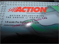 2 diecast 1:9 Pro Stock Motorcycles SEE PICS