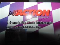2 diecast 1:9 Pro Stock Motorcycles SEE PICS