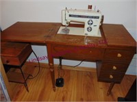 Wood sewing table w/ Kenmore sewing machine
