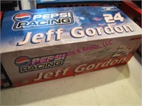 4 diecast 1:24 stock cars Jeff Gordon SEE PICS