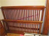 Wood queen size bed frame SEE PICS