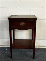 One drawer nightstand / side table