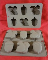 Rubber brownie molds