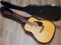 Yamaha F-35 Acoustic Guitar w/ Strap & Case
