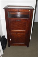 Vintage Lift Top Vitrine Pull Out Desk