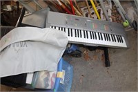 Yamaha Keyboard and Carrying Case