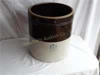Six Gallon Stoneware Crock Brown/White (damage)