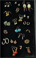 20 Pr.  Pierced Earrings