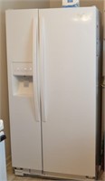 Whirlpool Side-by-Side White Refridgerator