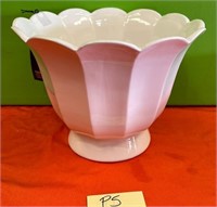 43 - LARGE FLUTED BOWL 9X11" (P5)