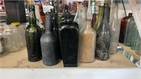LARGE QTY OF ANTIQUE WINE, GIN AND HOPS BOTTLES