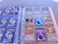 Cartable cartes (255) Pokémon et Simpsons