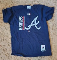 Size M Majestic Atlanta Braves Shirt
