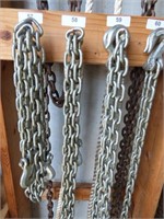 APROX 10' LOG CHAIN WITH HOOKS