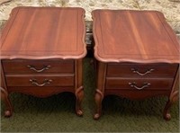 Set 2 Broyhill wooden end tables