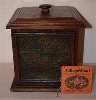 (K) Pfaltzgraff Village Wood Cookie Tin Box